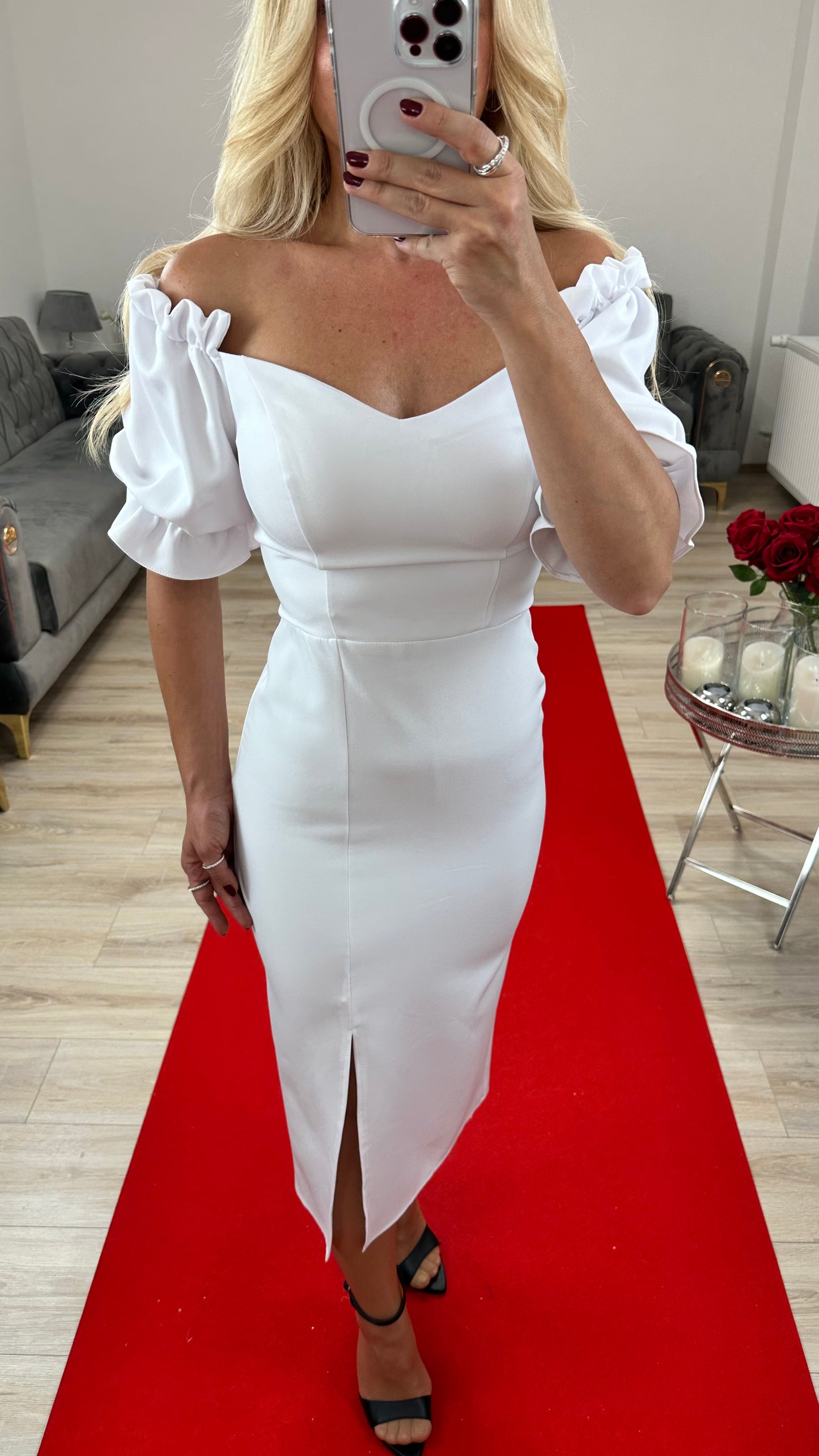 Robe midi blanche avec ceinture