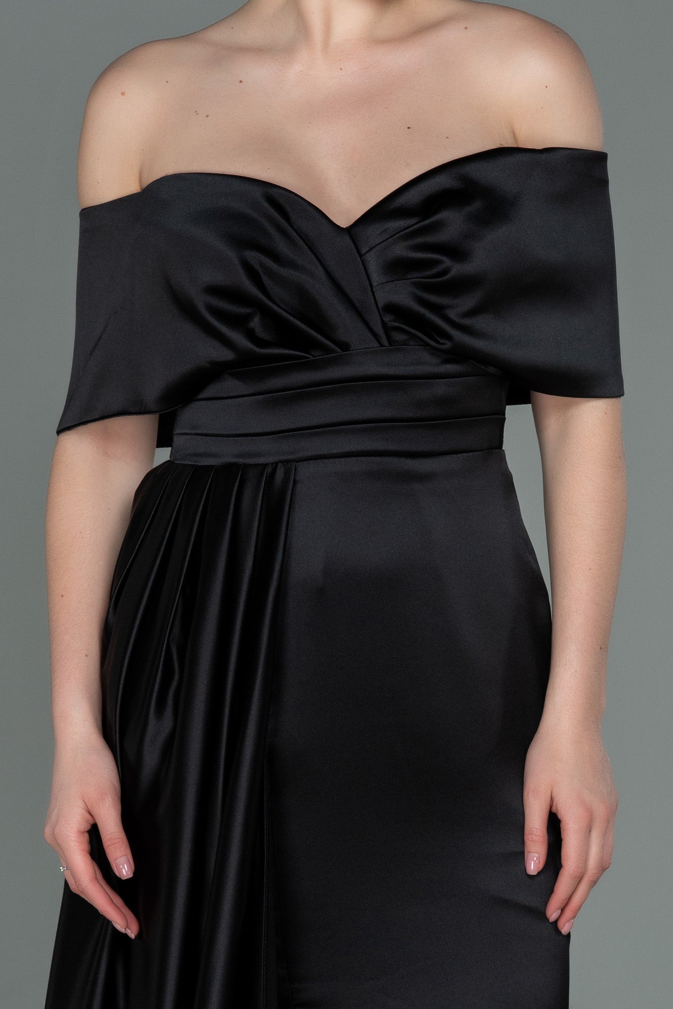 Abendkleid Satin Schwarz