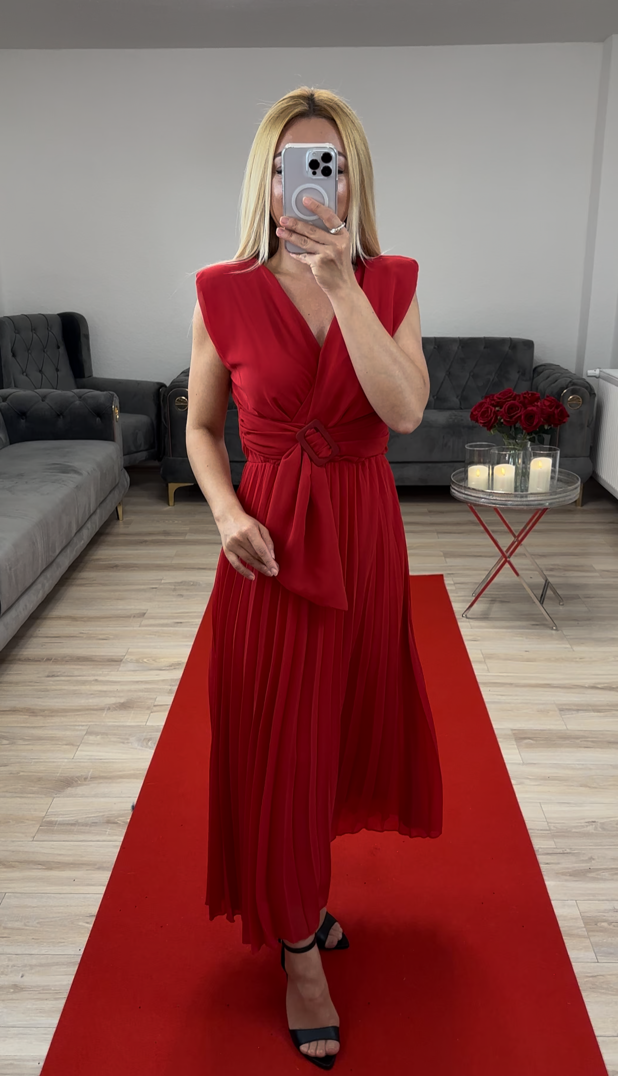 Kleid Rot mit Gürtel