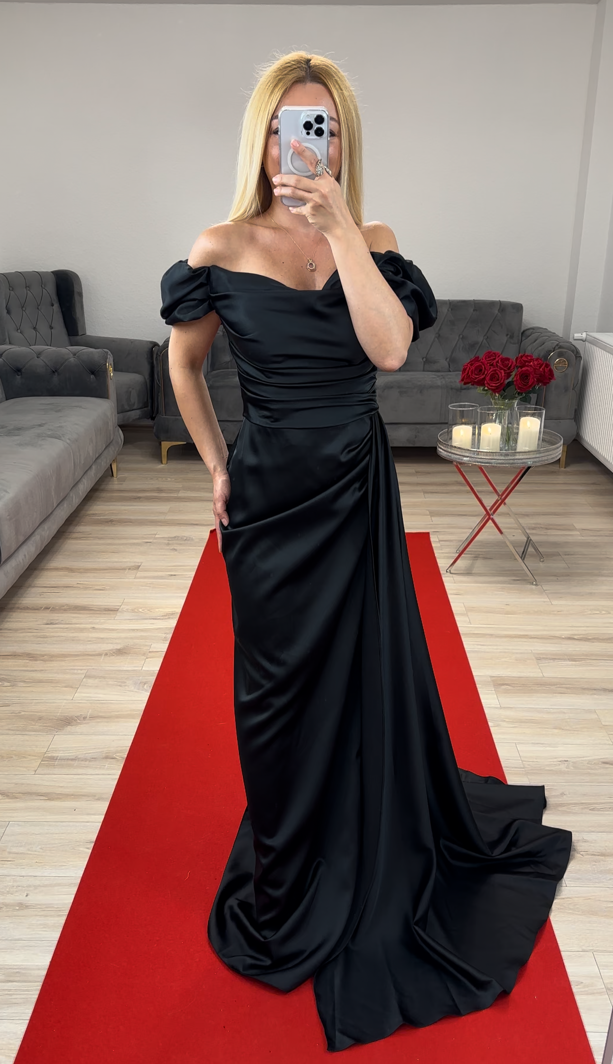 Abendkleid Schwarz Satin