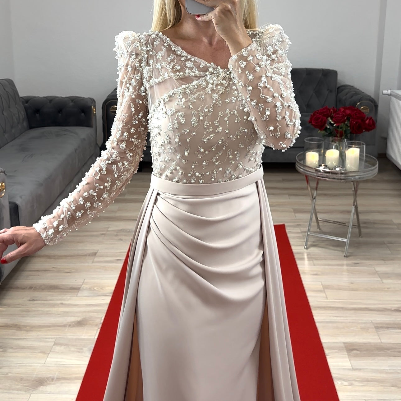 Abendkleid Beige mit Perlen