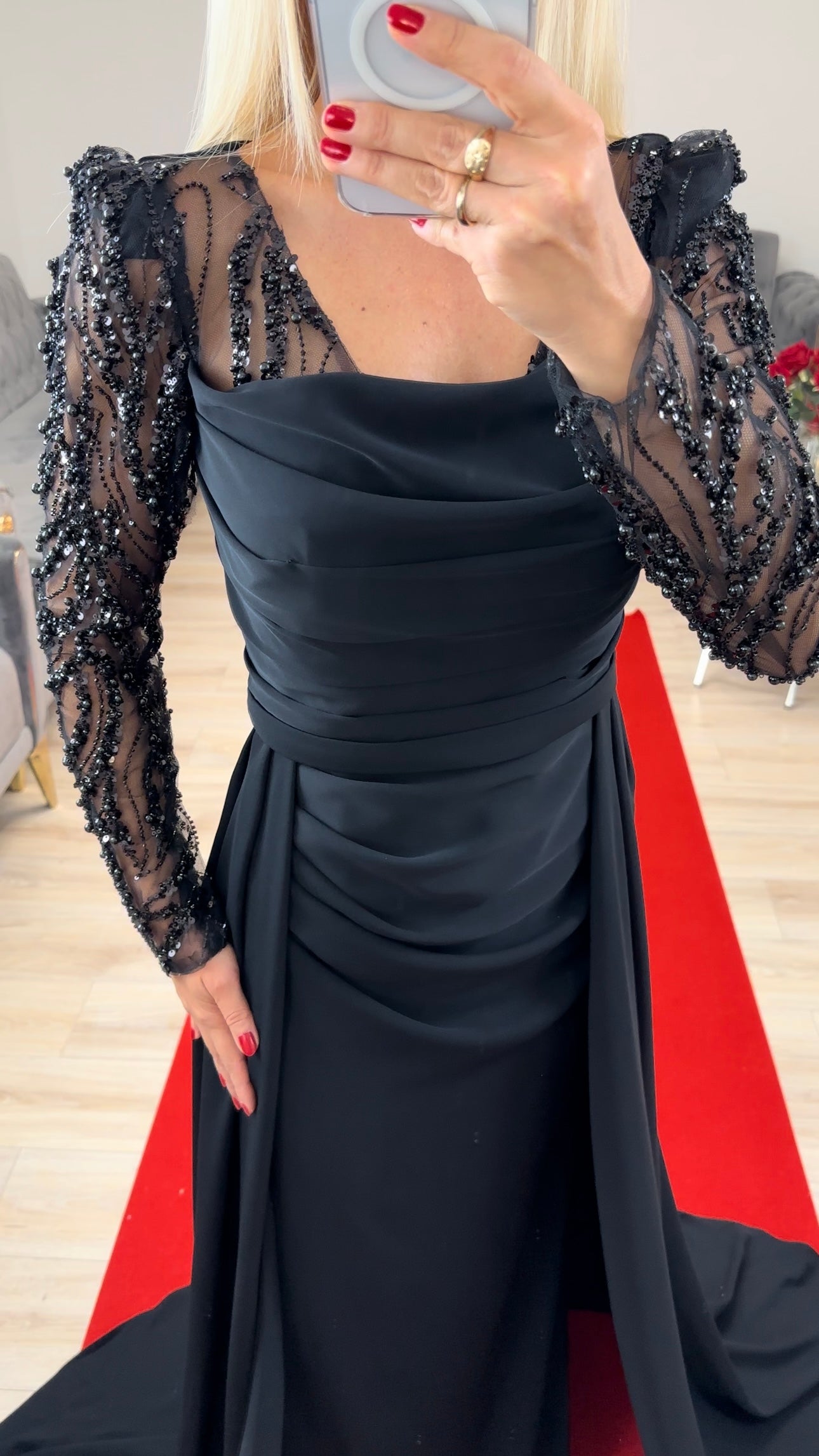 Abendkleid Schwarz mit Perlen